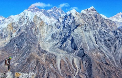Luza Peak (5.726 m n. m.) v Nepálu vylezený týmem Pemba Sharwa Sherpa, Urken Lendu Sherpa a Lhakpa Gyaljen Sherpa, Foto: Pemba Sharwa Sherpa archiv